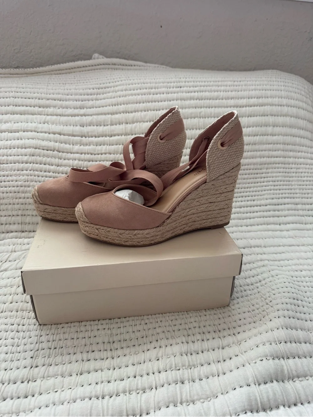 NWT On 34th Melindaa Nude Lace-Up Espadrille Wedges Size 8.5